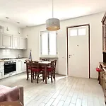 Bilocale Con Balcone A Numana - N080 * Sirolo