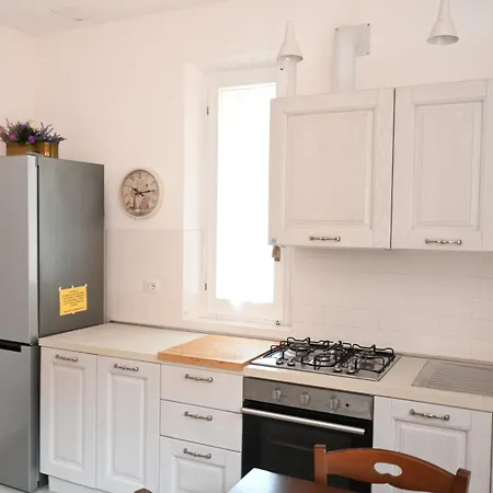 Bilocale Con Balcone A Numana - N080