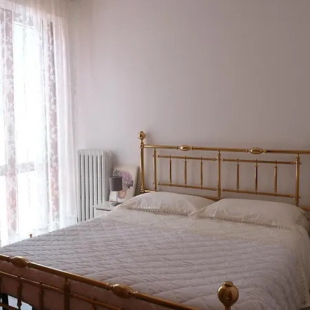 Bilocale Con Balcone A Numana - N080 * Sirolo