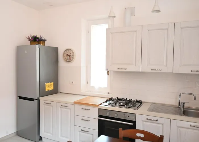 Bilocale Con Balcone A Numana - N080