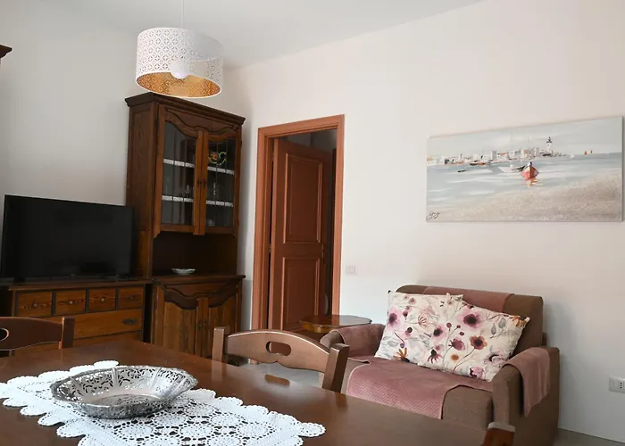 Bilocale Con Balcone A Numana - N080 *